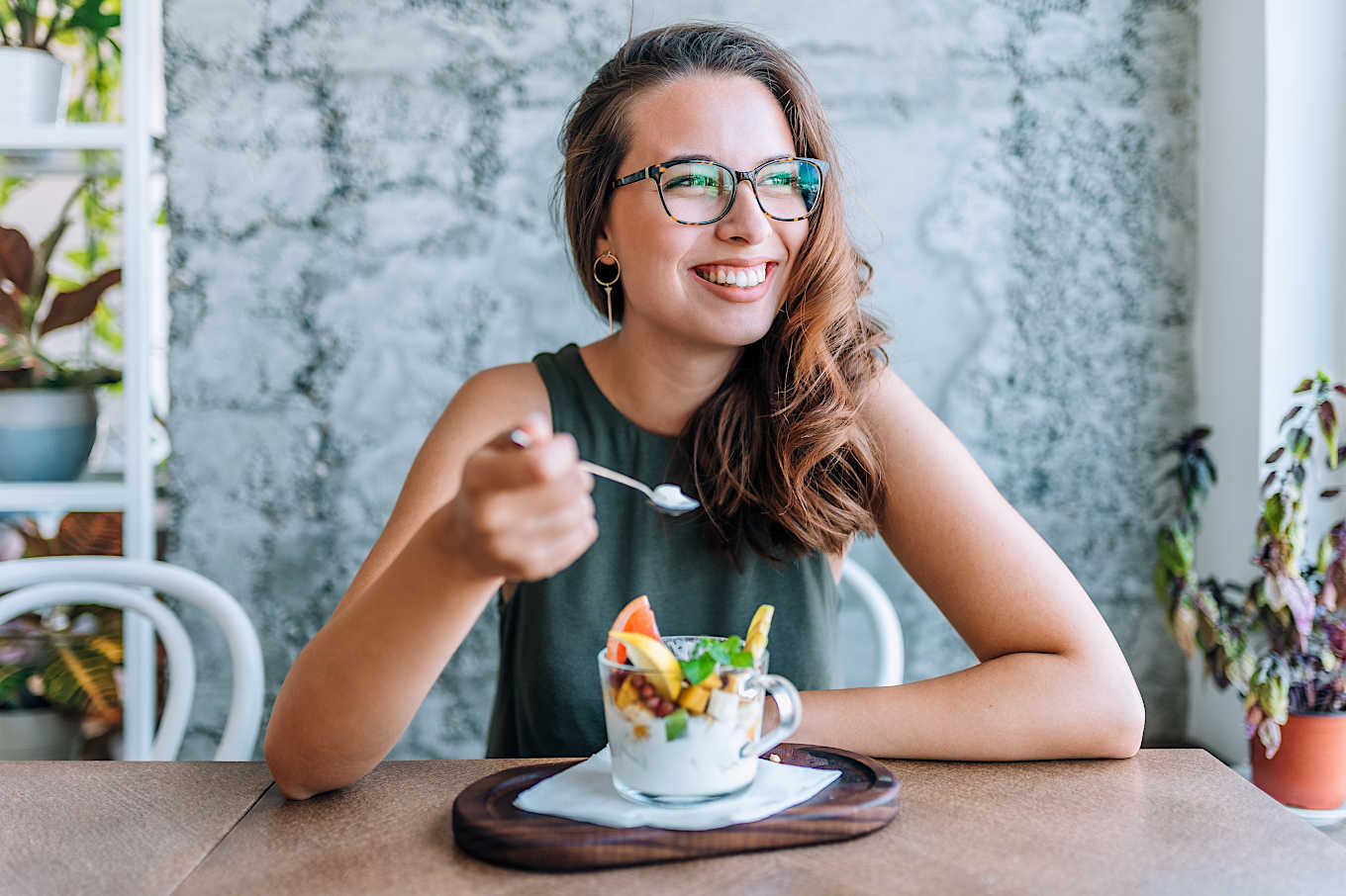 Os benefícios de comer devagar e como isso pode ajudar você a perder peso