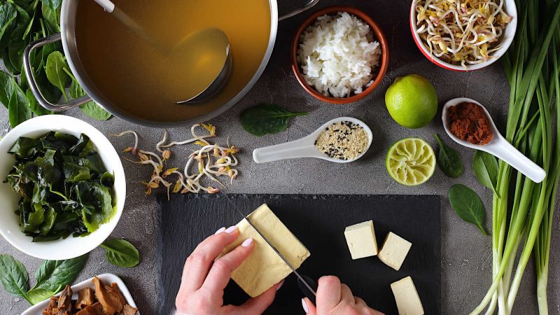 Curioso para saber como usar o tofu de maneiras mais saborosas?