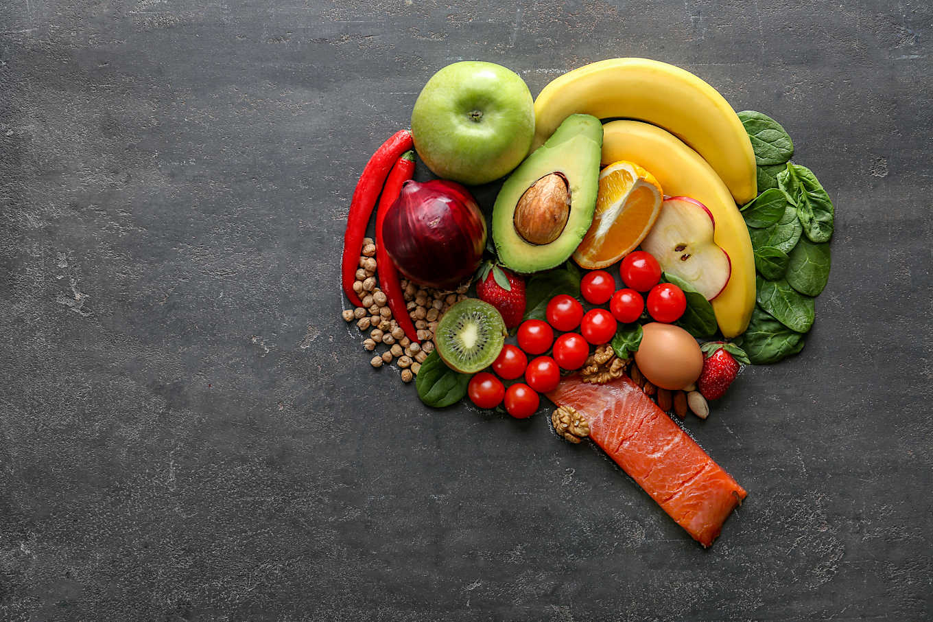 9 estratégias nutricionais para adicionar à sua rotina hoje para melhorar a saúde do cérebro
